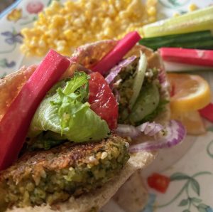 Falafel with Tahini Sauce